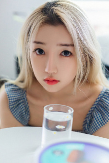 胸大的姑娘免费观看